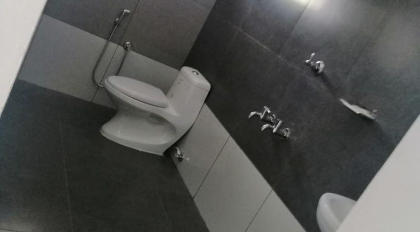 8a201011-6f03-4966-a30b-e557568822ad