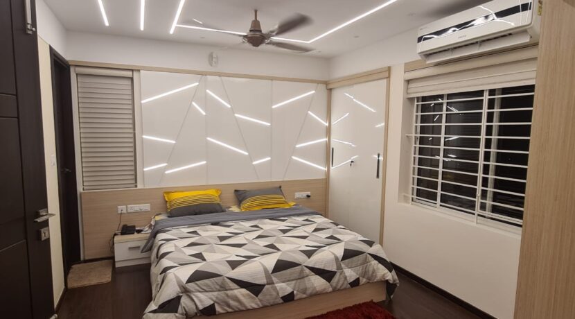 89a5ee91-6ff2-41c1-9a81-a7222763c221